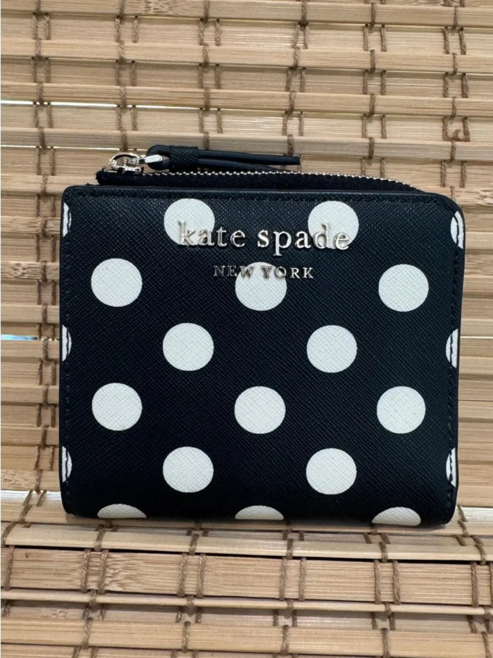 Kate Spade New York Cameron Pictur Blue White Polka Dot Small Zip Bifold Wallet